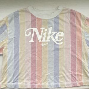 Nike Crop Top
